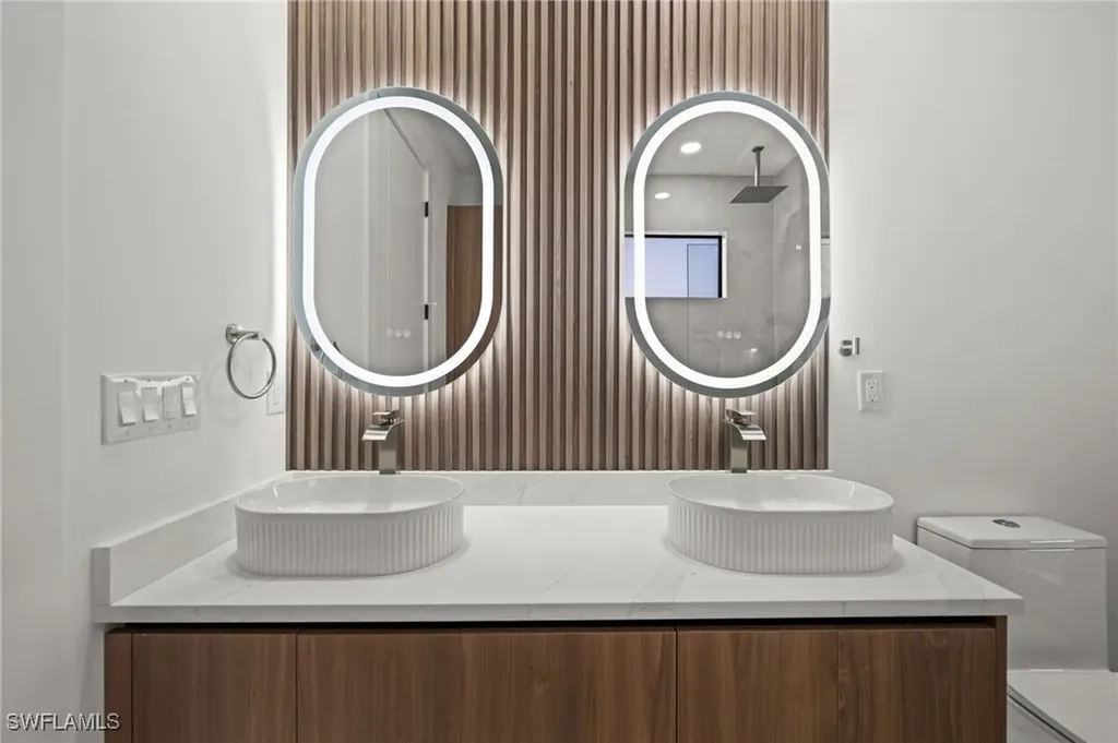 1621 NW 23rd Terrace Cape Coral FL 33993