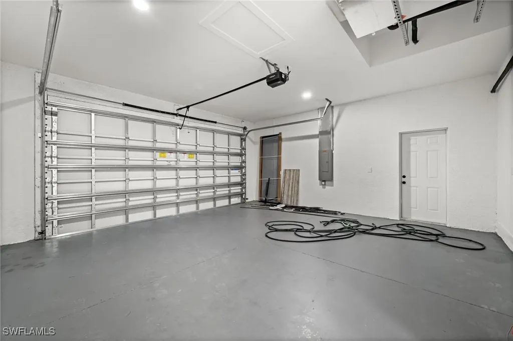 1621 NW 23rd Terrace Cape Coral FL 33993