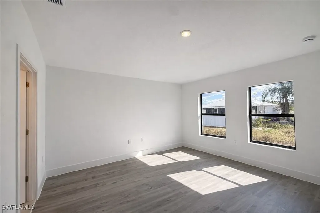 108 Indiana Place Lehigh Acres FL 33936