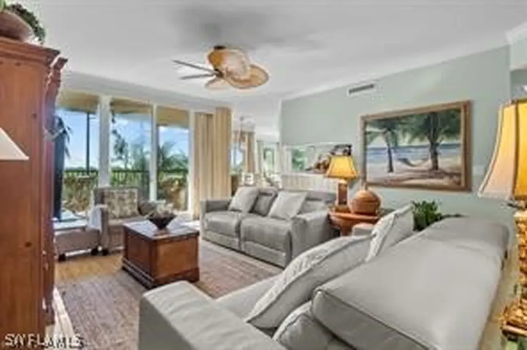 Naples FL, 1060 Borghese Lane, Unit 205