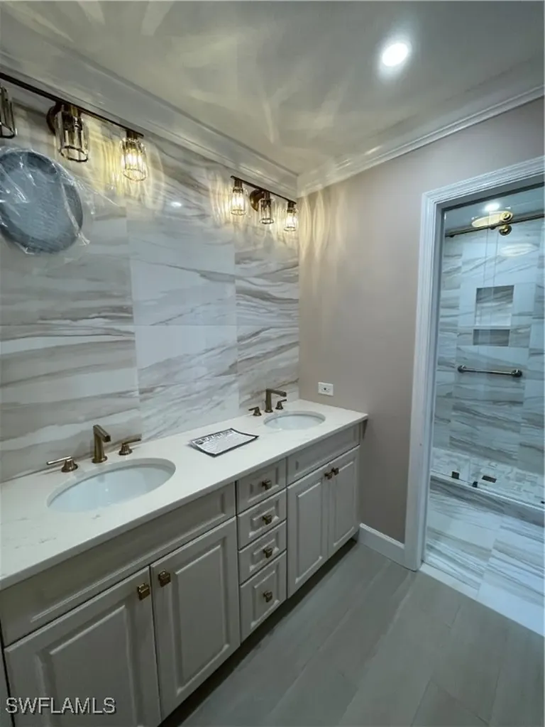 7046 Barrington Circle Naples FL 34108