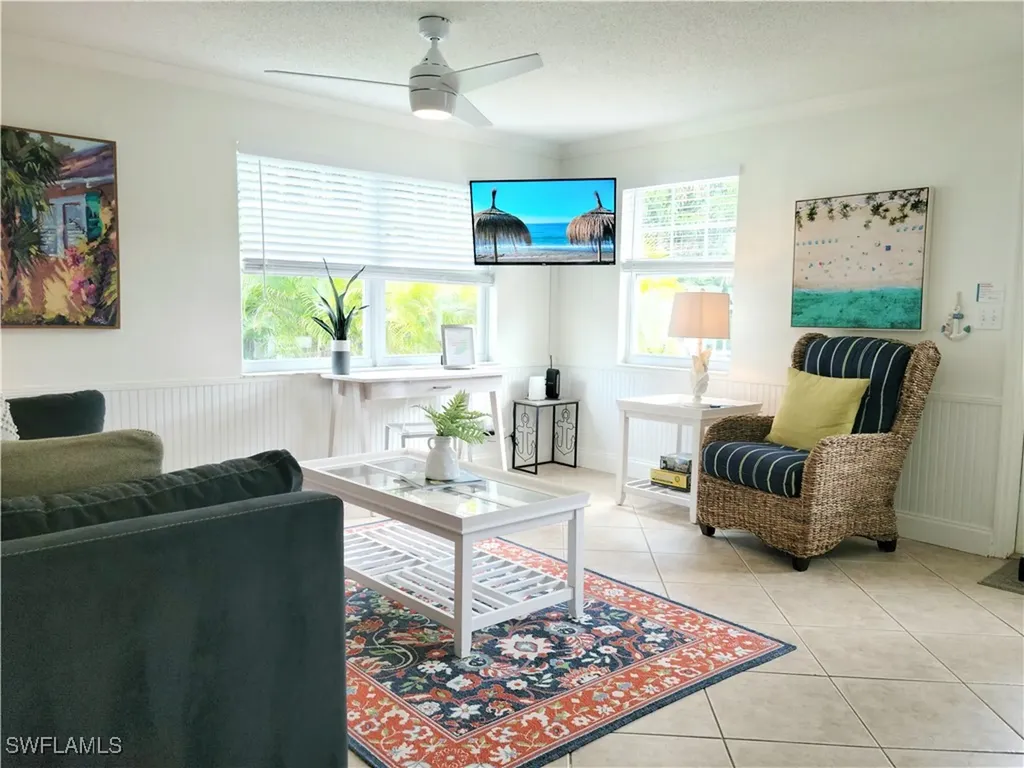 559 105th Avenue N Naples FL 34108