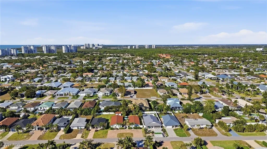 559 105th Avenue N Naples FL 34108