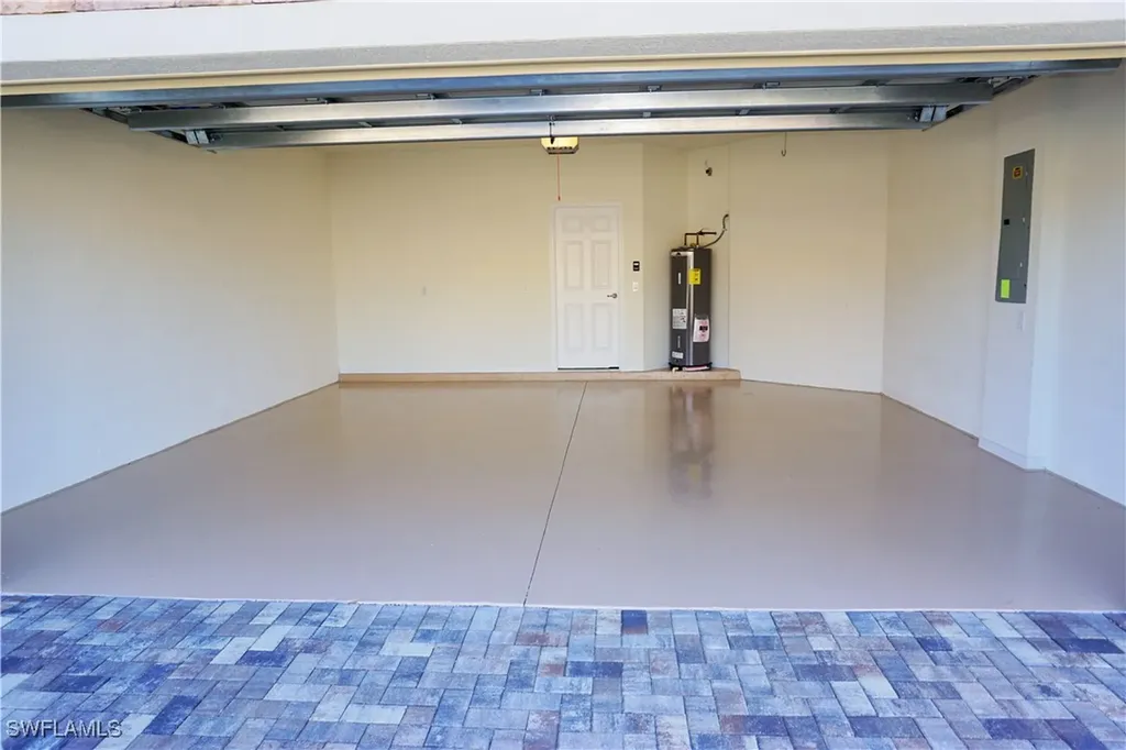 9183 Woodhurst Drive Naples FL 34120