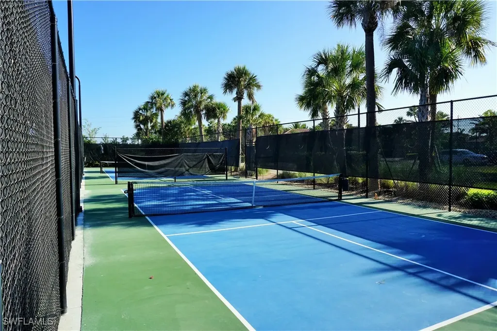 9183 Woodhurst Drive Naples FL 34120