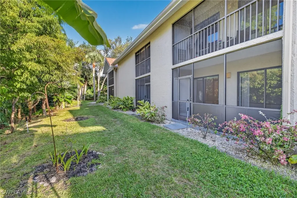 9635 Eaton Gardens Lane Fort Myers FL 33919