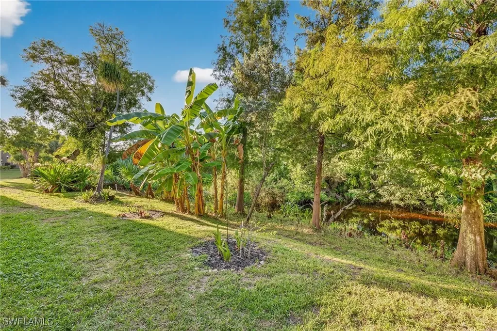 9635 Eaton Gardens Lane Fort Myers FL 33919