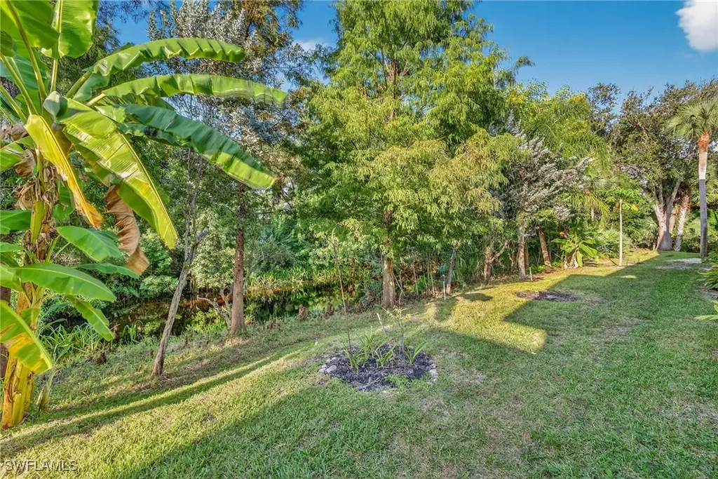 9635 Eaton Gardens Lane Fort Myers FL 33919
