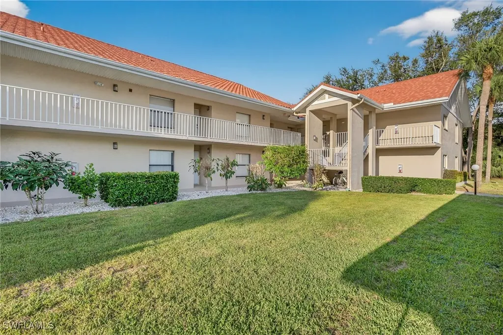 9635 Eaton Gardens Lane Fort Myers FL 33919