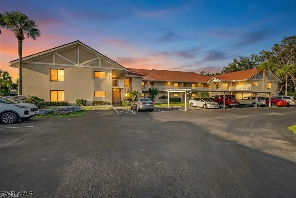 9635 Eaton Gardens Lane Fort Myers FL 33919