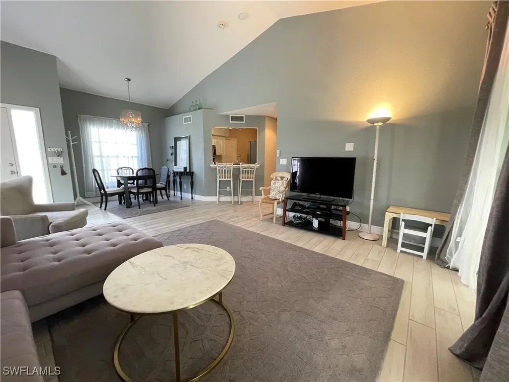 1130 Partridge Circle Naples FL 34104