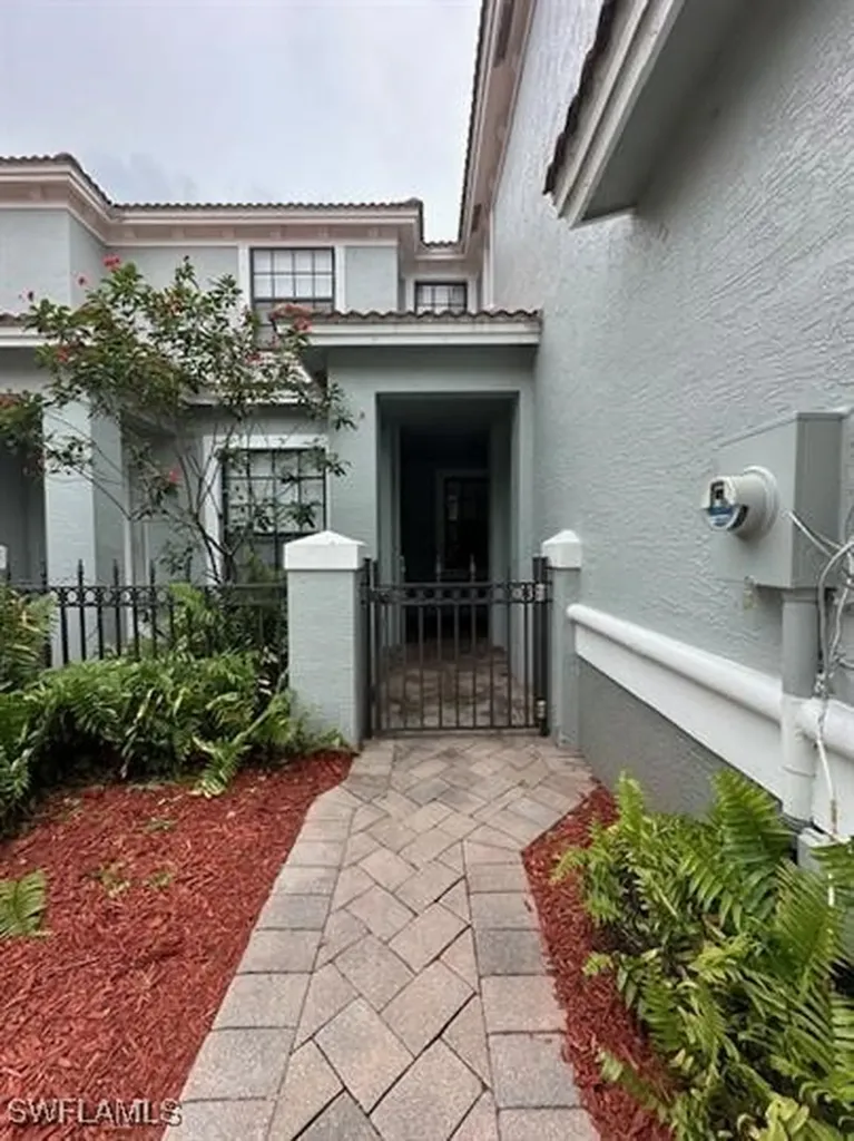 14732 Sutherland Avenue Naples FL 34120
