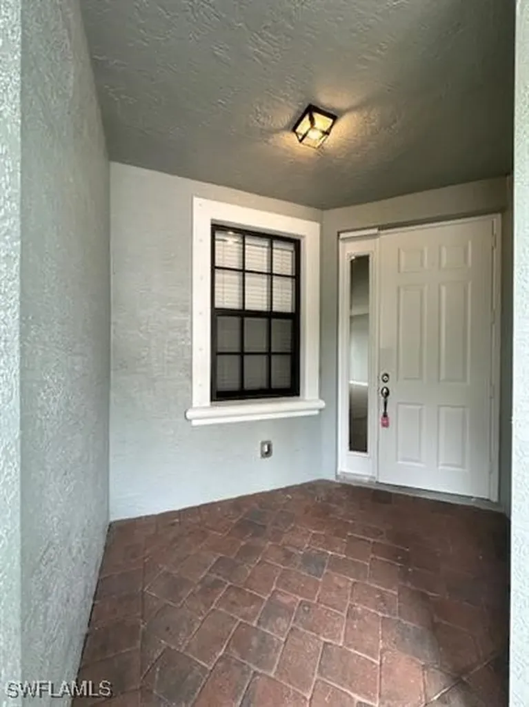 14732 Sutherland Avenue Naples FL 34120