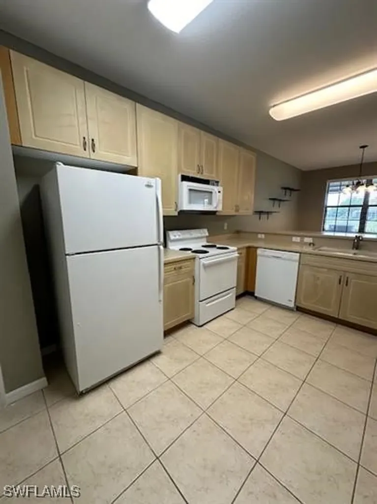 14732 Sutherland Avenue Naples FL 34120