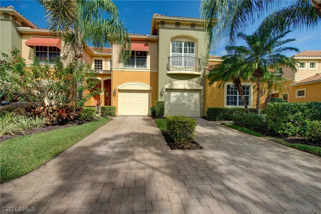 Bonita Springs FL, 12199 Toscana Way, Unit 203