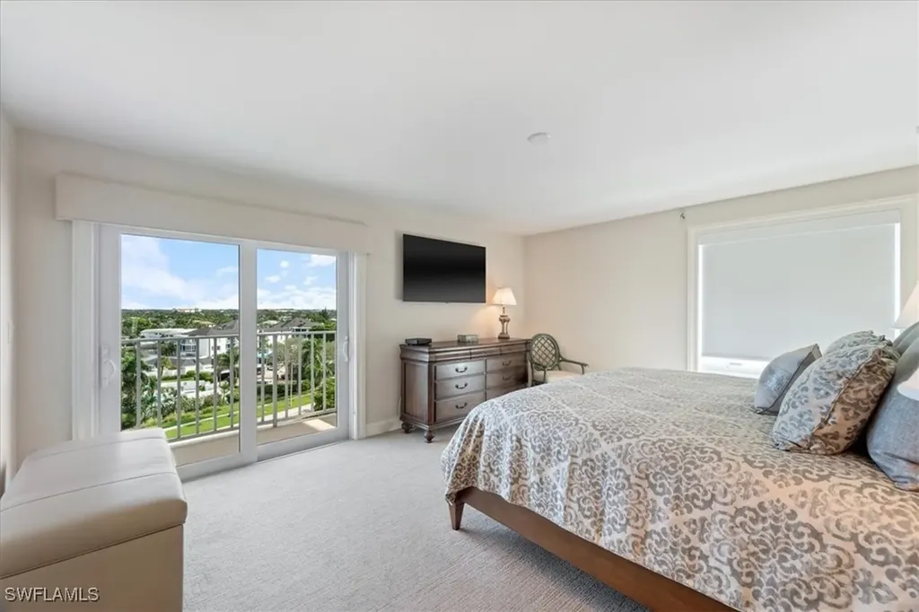 250 Park Shore Drive Naples FL 34103