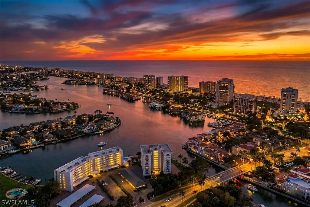 250 Park Shore Drive Naples FL 34103