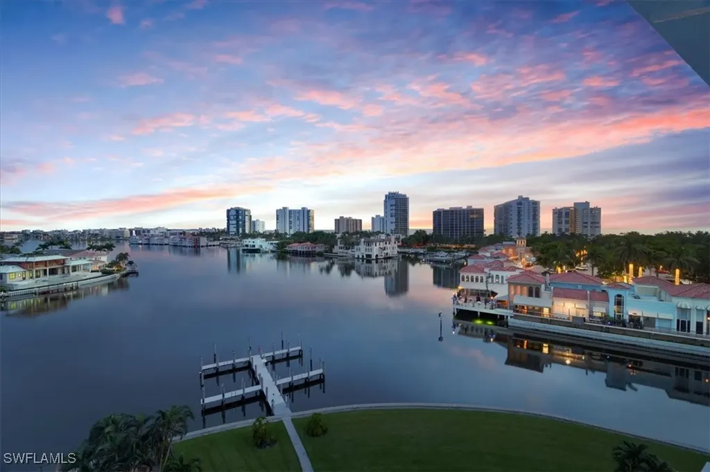 250 Park Shore Drive Naples FL 34103
