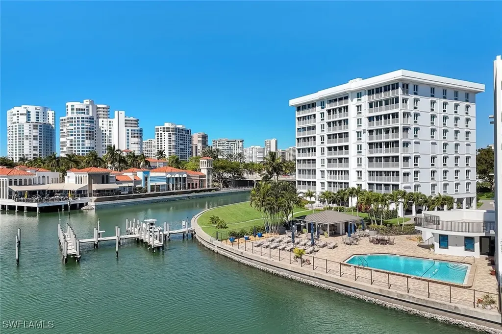 250 Park Shore Drive Naples FL 34103