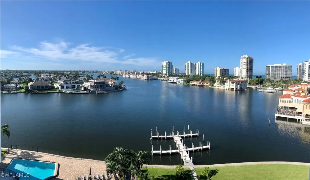 250 Park Shore Drive Naples FL 34103