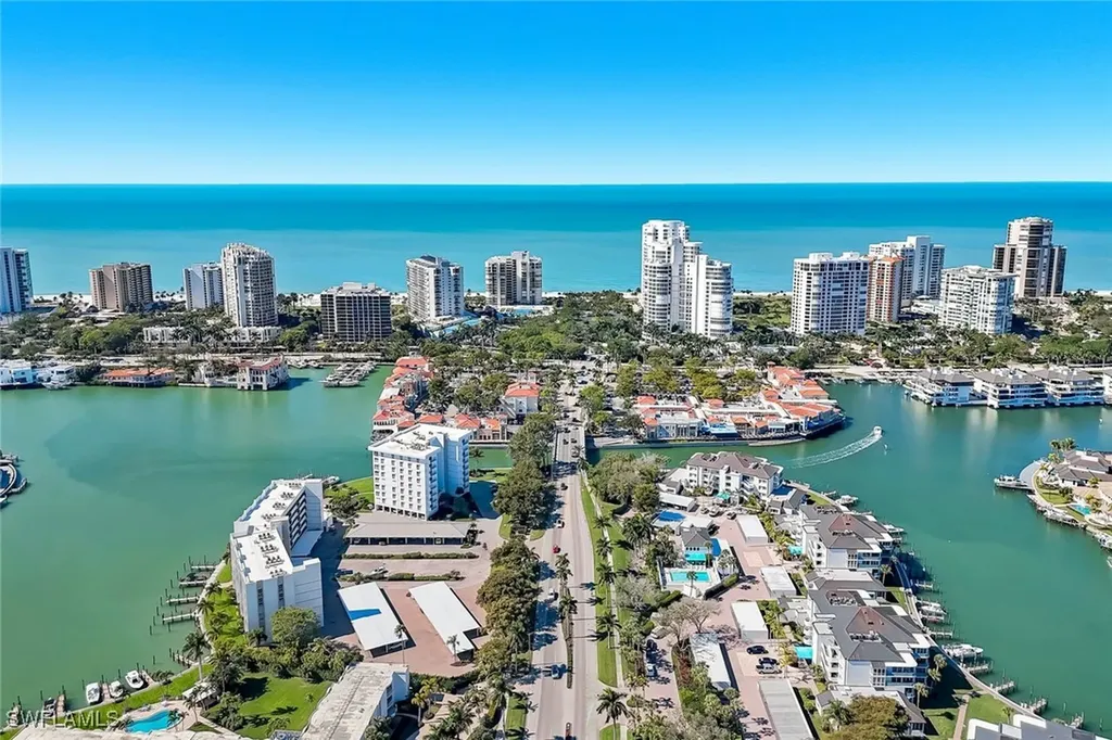 250 Park Shore Drive Naples FL 34103