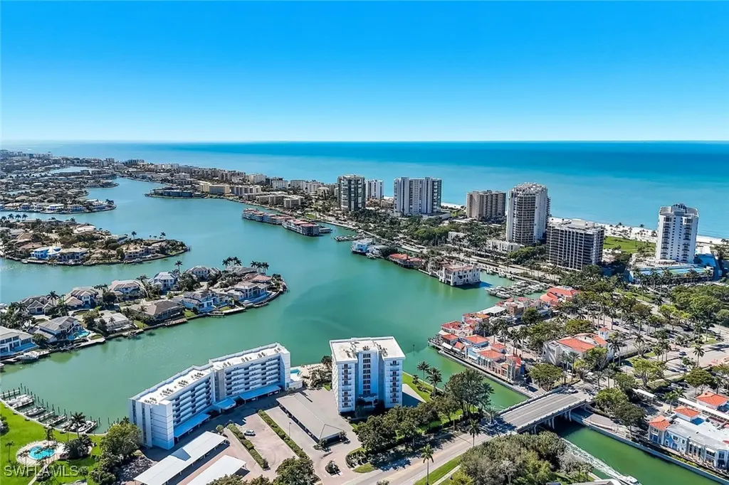 250 Park Shore Drive Naples FL 34103