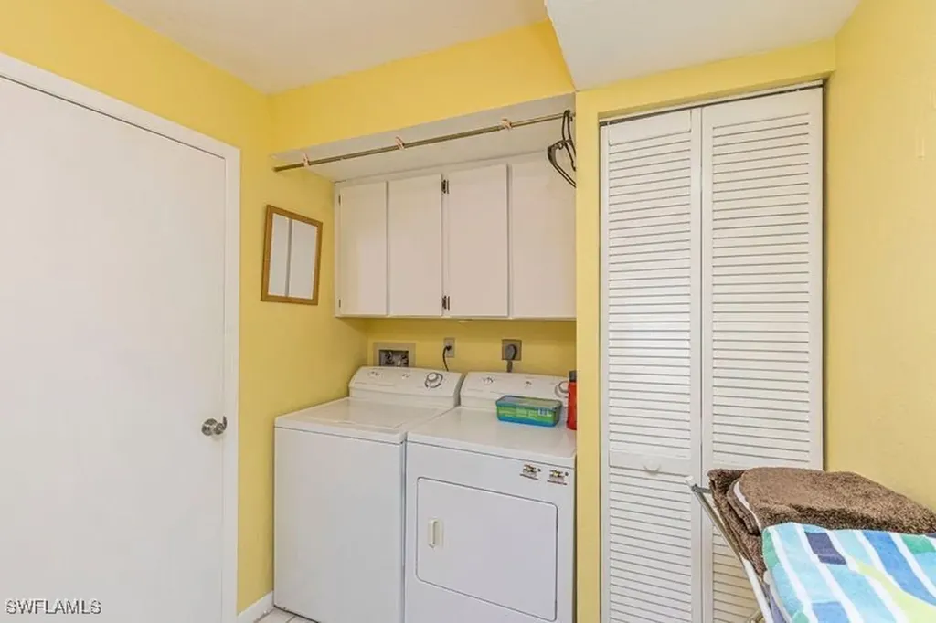3832 Snowflake Lane Naples FL 34112