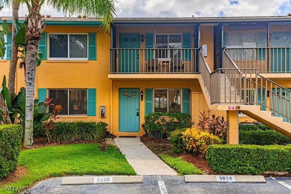 3832 Snowflake Lane Naples FL 34112