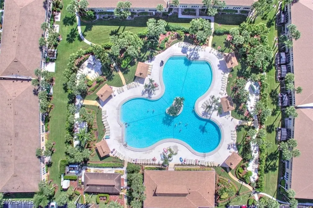 3832 Snowflake Lane Naples FL 34112