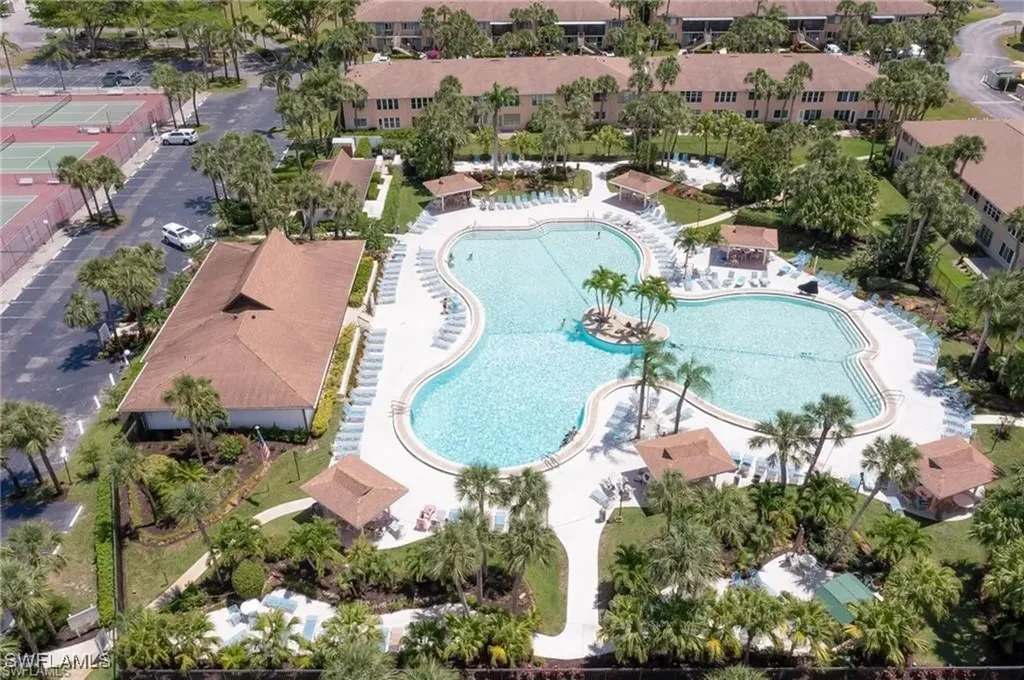 3832 Snowflake Lane Naples FL 34112