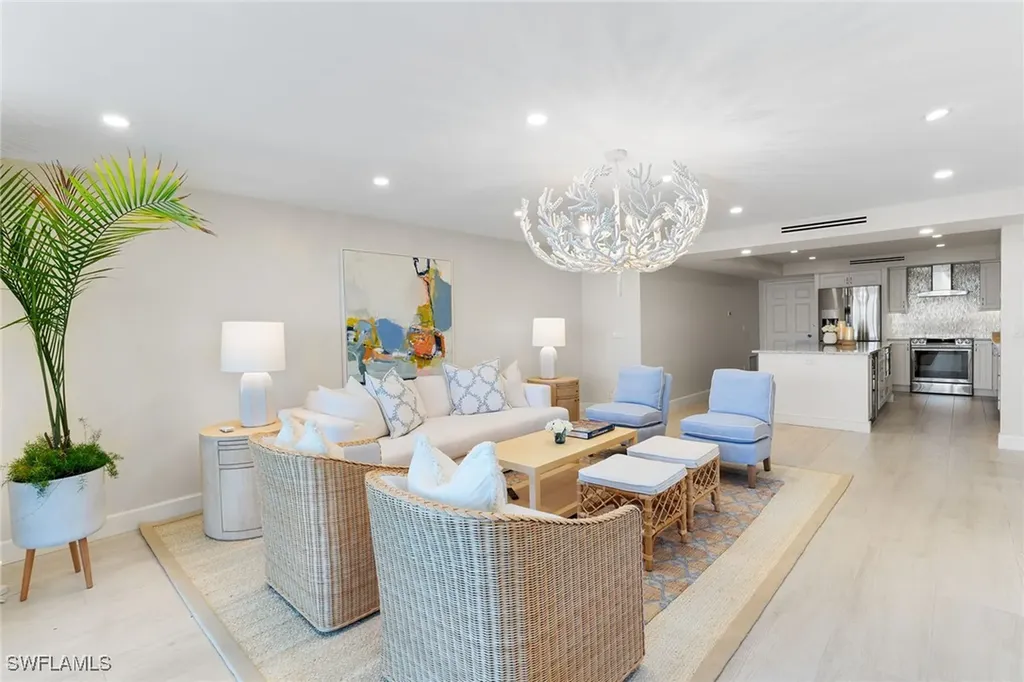 1919 Gulf Shore Boulevard N Naples FL 34102