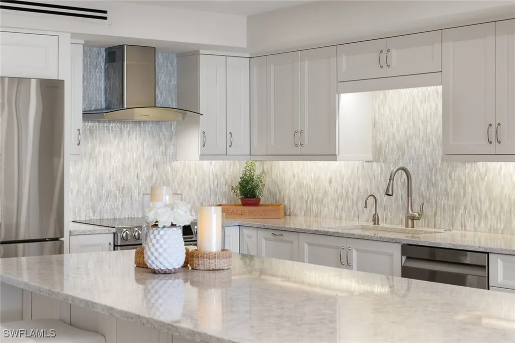 1919 Gulf Shore Boulevard N Naples FL 34102