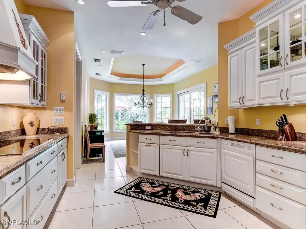 605 6th Avenue N Naples FL 34102