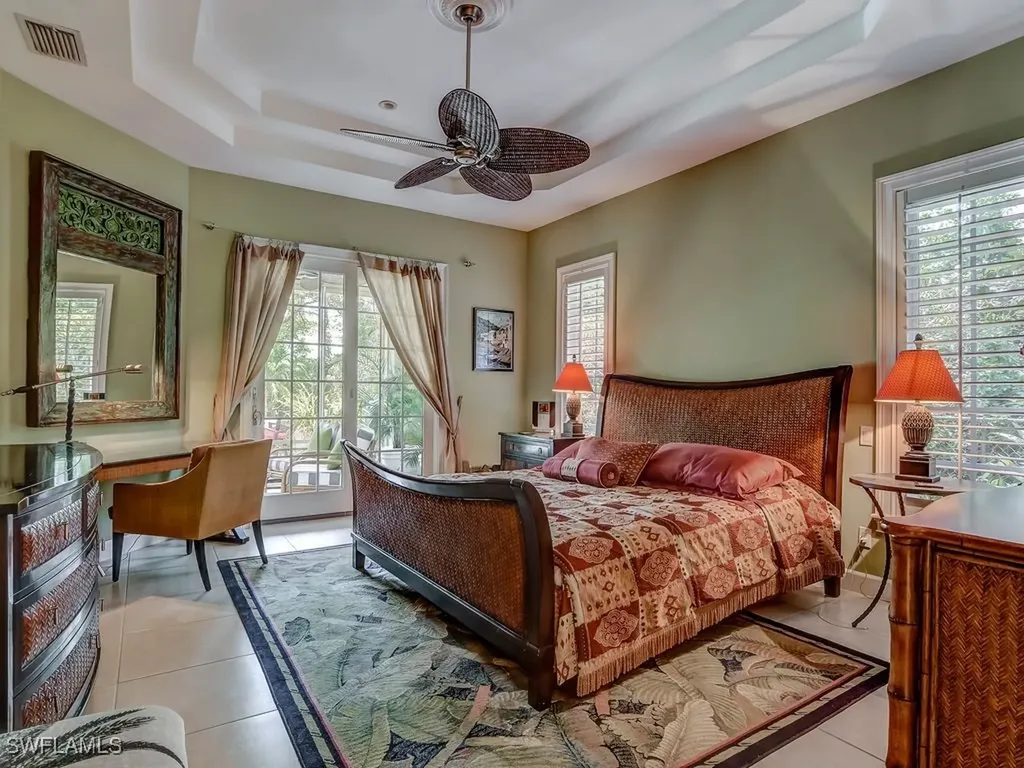 605 6th Avenue N Naples FL 34102
