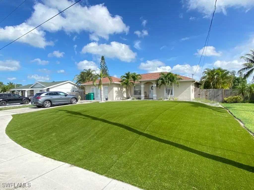1221 Granada Boulevard Naples FL 34103