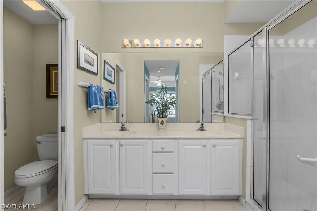 1960 Willow Bend Circle Naples FL 34109