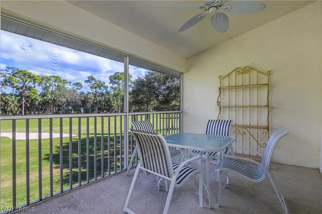 1960 Willow Bend Circle Naples FL 34109