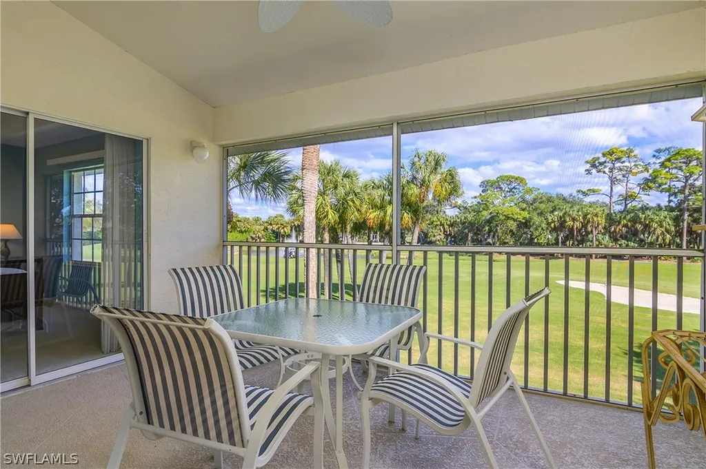 1960 Willow Bend Circle Naples FL 34109