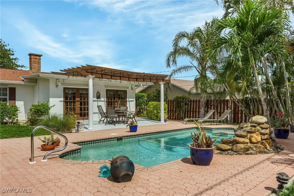 27553 Playa Del Rey Lane Bonita Springs FL 34135