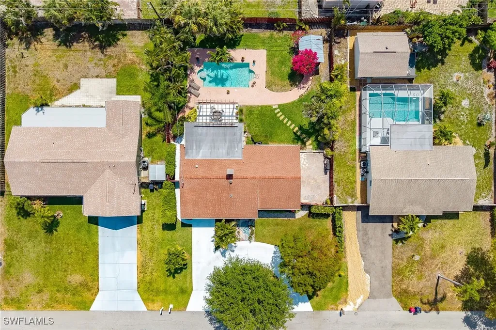 27553 Playa Del Rey Lane Bonita Springs FL 34135