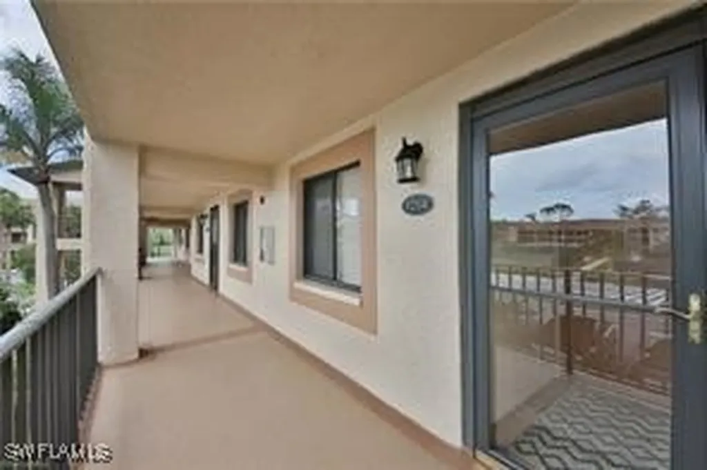 7380 Saint Ives Way Naples FL 34104