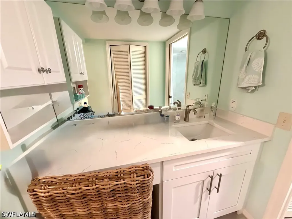 7380 Saint Ives Way Naples FL 34104