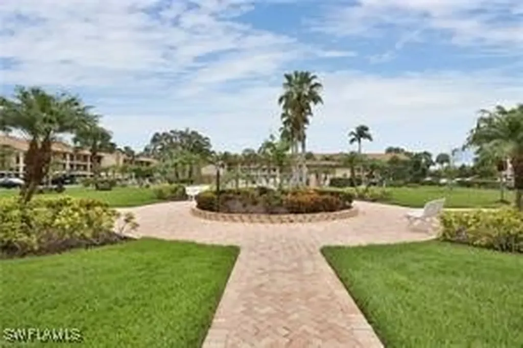 7380 Saint Ives Way Naples FL 34104