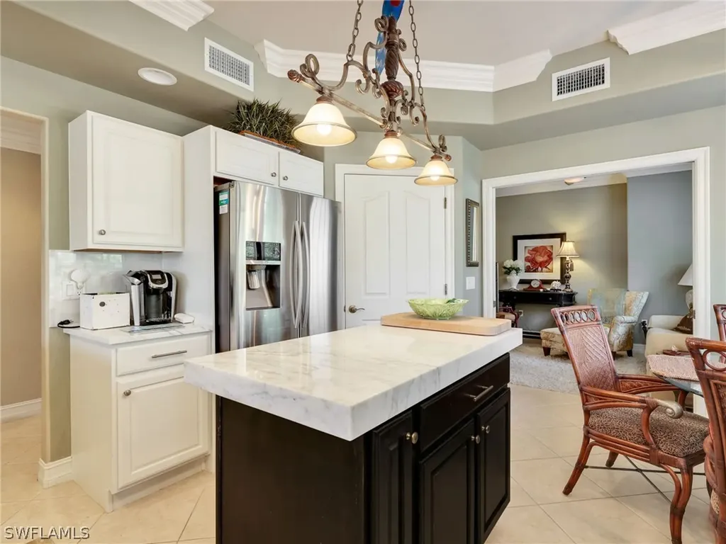 8138 Saratoga Drive Naples FL 34113