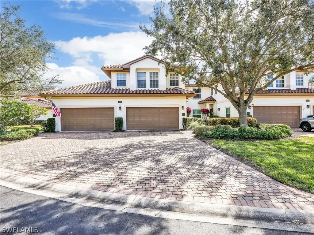 8138 Saratoga Drive Naples FL 34113