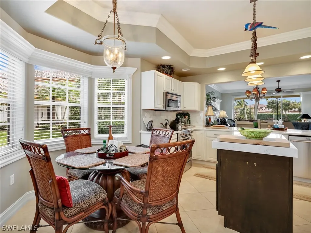 8138 Saratoga Drive Naples FL 34113
