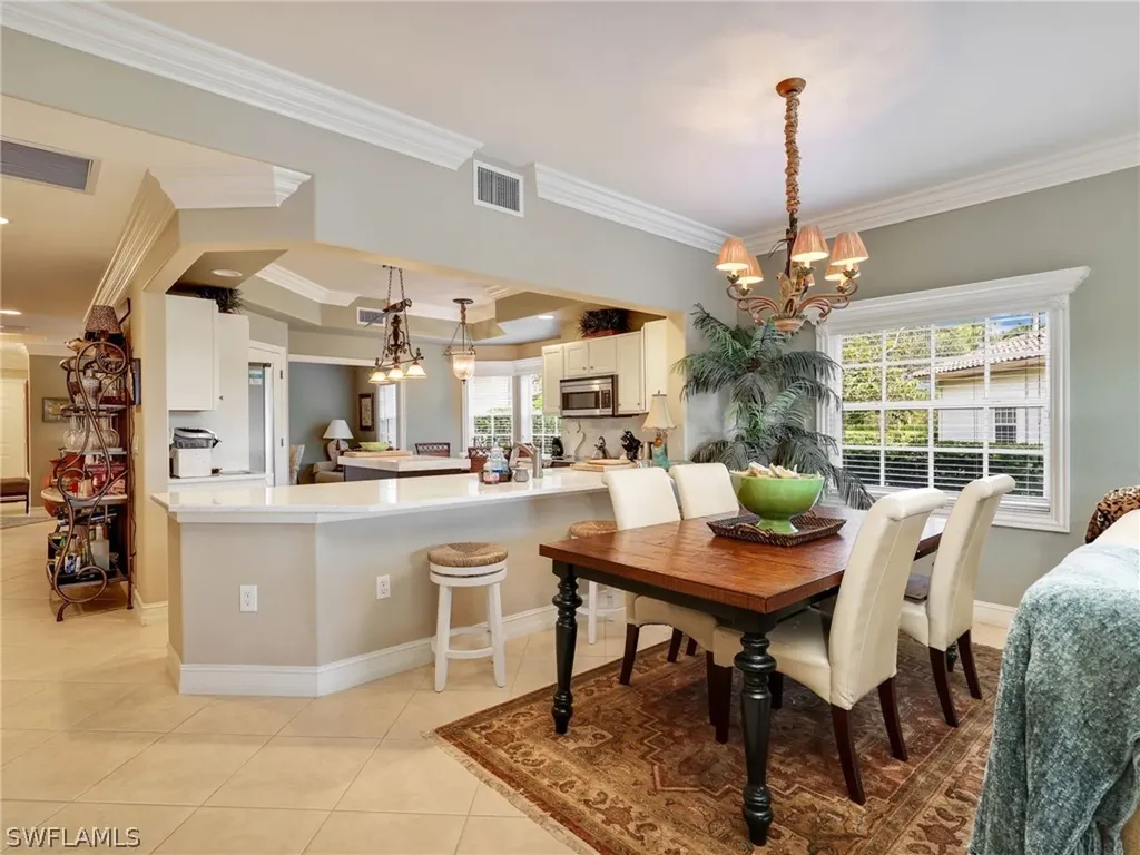 8138 Saratoga Drive Naples FL 34113