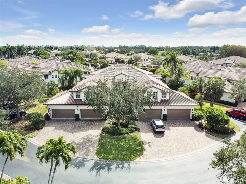 8138 Saratoga Drive Naples FL 34113