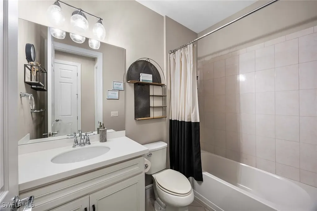 7639 Jacaranda Lane Naples FL 34114