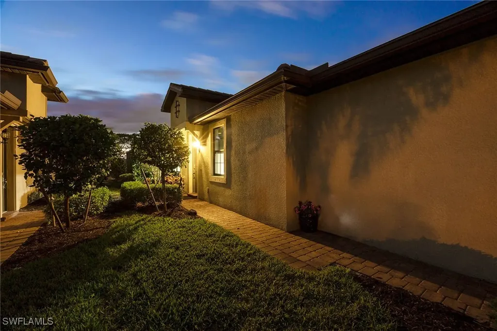 7639 Jacaranda Lane Naples FL 34114